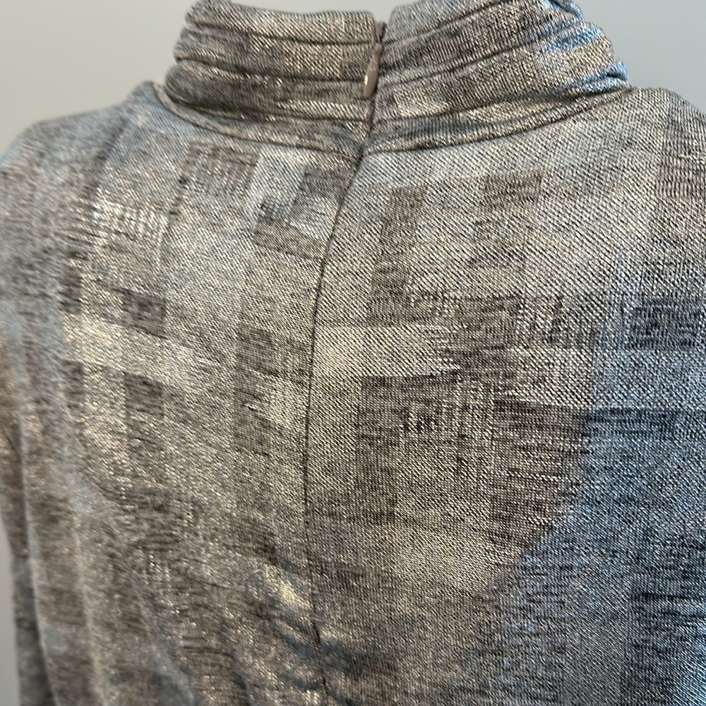 Calvin Klein 3/4” sleeve silver top size Medium - Picture 4 of 4